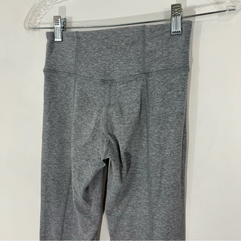 Lululemon Open Your Heart Pant in Heathered Medium Grey Size 2